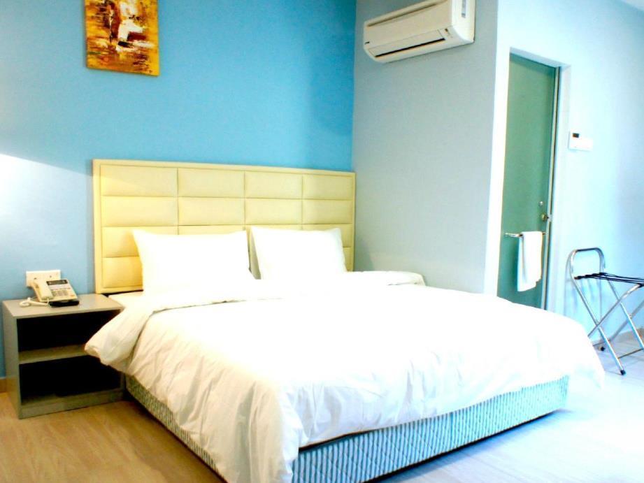 Hotel Zamburger Bukit Indah Johor Bahru Exterior foto